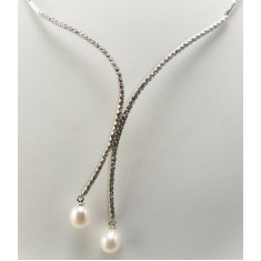 Pearl and White Gold Drop Necklace